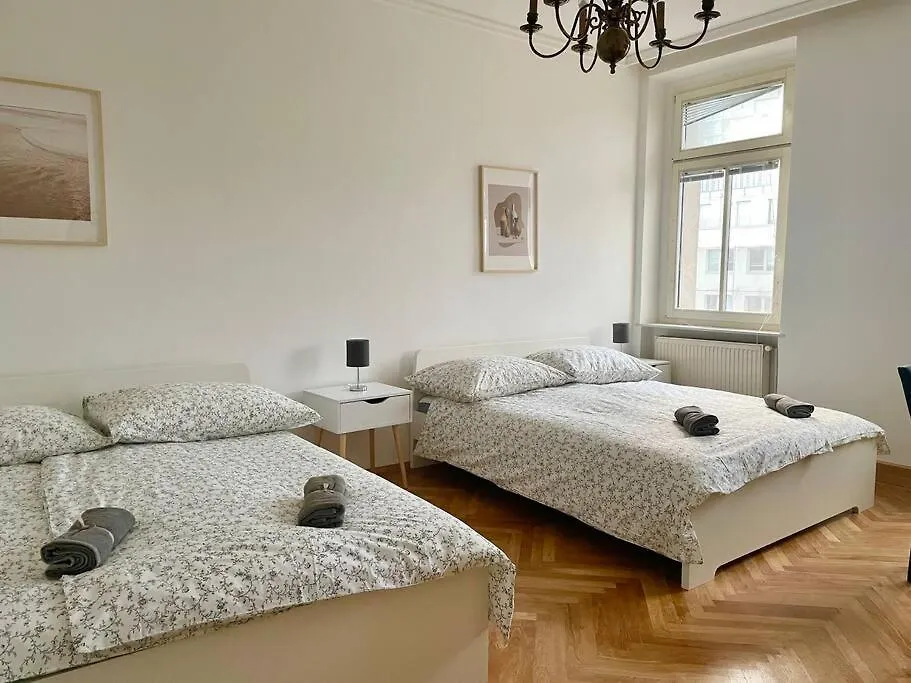 110M2 Stylish 4 Bedroom Apartment Vienne Autriche
