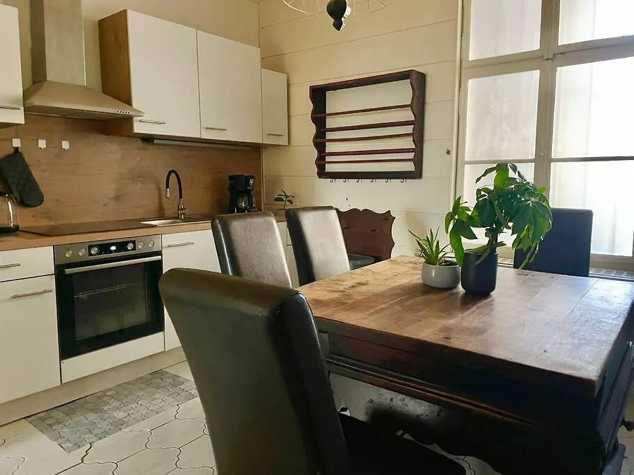 110M2 Stylish 4 Bedroom Apartment Вена